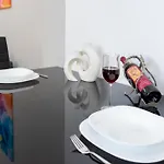 H4 Art Apartmán *